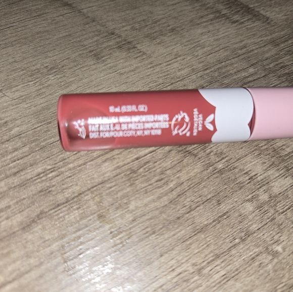 COVERGIRL Clean Fresh Yummy Gloss  Color 110 Sunrise Blush - Picture 2 of 3